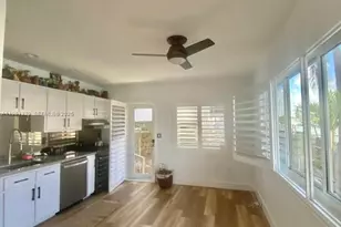 8040 Tatum Waterway Dr, Miami Beach, FL 33141 - Photo 7