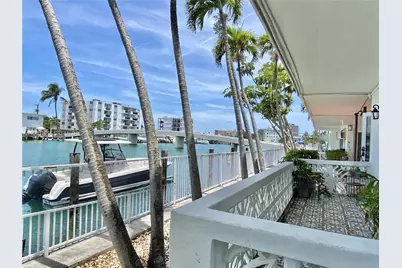 8040 Tatum Waterway Dr #5, Miami Beach, FL 33141 - Photo 1