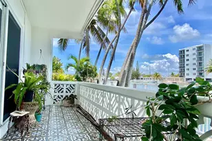 8040 Tatum Waterway Dr, Miami Beach, FL 33141 - Photo 5