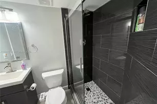 15525 N Miami Lakeway N, Miami Lakes, FL 33014 - Photo 13