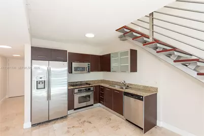 41 SE 5th St #804, Miami, FL 33131 - Photo 5