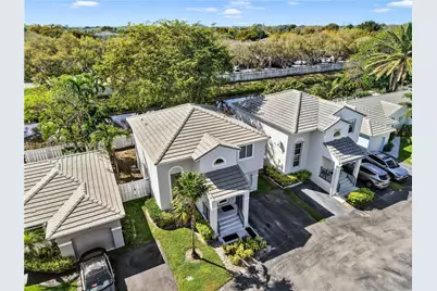 9913 NW 2nd St, Plantation, FL 33324 - Photo 3