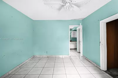 2415 NW 15th St, Miami, FL 33125 - Photo 19