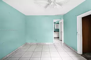 2415 NW 15th St, Miami, FL 33125 - Photo 19