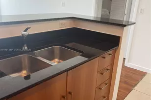 335 S Biscayne Blvd, Miami, FL 33131 - Photo 7