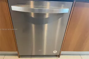 335 S Biscayne Blvd, Miami, FL 33131 - Photo 5