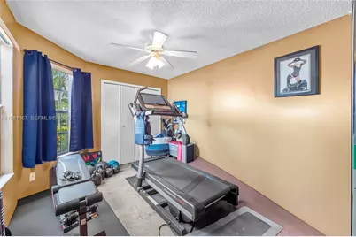8220 Waterford Ln, Tamarac, FL 33321 - Photo 19