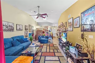 8220 Waterford Ln, Tamarac, FL 33321 - Photo 17