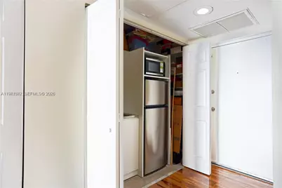 11111 Biscayne Blvd #20E, Miami, FL 33181 - Photo 7