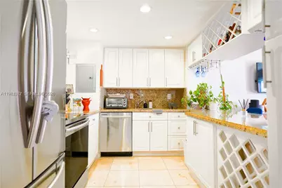 11111 Biscayne Blvd #20E, Miami, FL 33181 - Photo 21