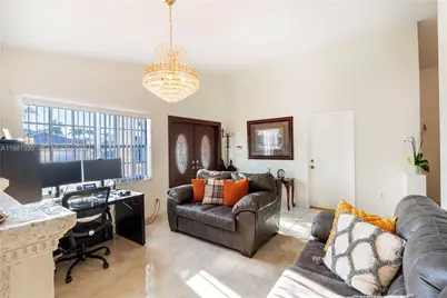 706 NW 135th Ct, Miami, FL 33182 - Photo 9