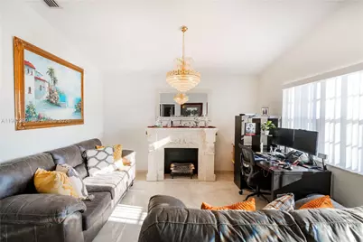 706 NW 135th Ct, Miami, FL 33182 - Photo 7