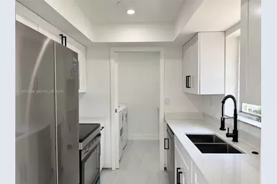 890 SW 28th St #2, Fort Lauderdale, FL 33315 - Photo 1