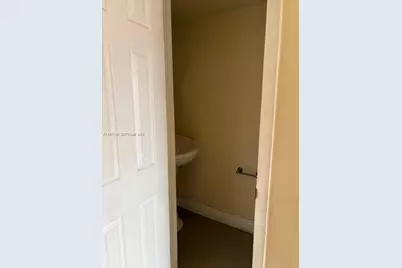 680 NW 82nd Pl #261, Miami, FL 33126 - Photo 7