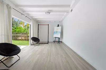 10845 Peachtree Dr #10845, Miami, FL 33161 - Photo 21