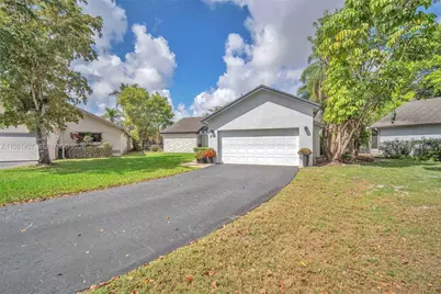 211 SW 87th Ter, Plantation, FL 33324 - Photo 5