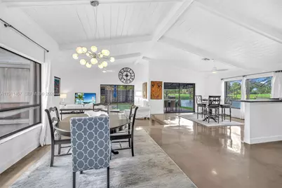 211 SW 87th Ter, Plantation, FL 33324 - Photo 5