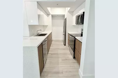 5077 NW 7th St #706, Miami, FL 33126 - Photo 3