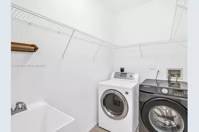 1663 E Harmony Lake Cir #., Davie, FL 33324 - Photo 29