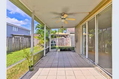 1663 E Harmony Lake Cir #., Davie, FL 33324 - Photo 25