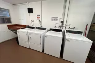 850 SW 133rd Terrace, Pembroke Pines, FL 33027 - Photo 11