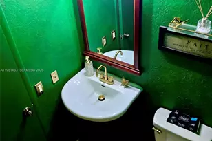 5119 SW 153rd Pl N, Miami, FL 33185 - Photo 9