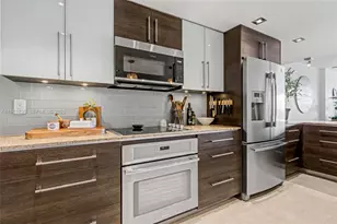3111 N Ocean Dr, Hollywood, FL 33019 - Photo 9