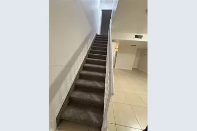 5 Olive Dr #24, Hialeah, FL 33010 - Photo 9