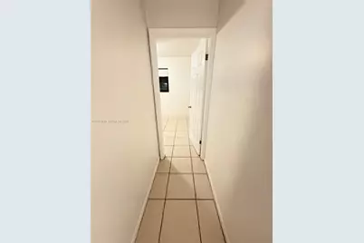 5 Olive Dr #24, Hialeah, FL 33010 - Photo 13