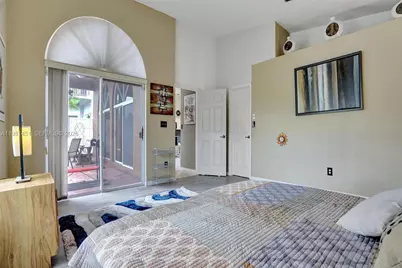 11585 N Quayside Dr, Cooper City, FL 33026 - Photo 23