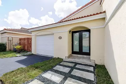 8940 SW 4th Ter, Miami, FL 33174 - Photo 3