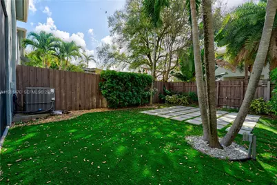 1139 NE 3rd Ave, Fort Lauderdale, FL 33304 - Photo 19