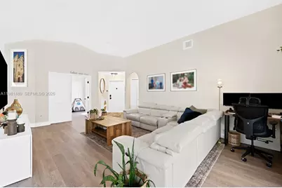 334 SW 194th Ave, Pembroke Pines, FL 33029 - Photo 3