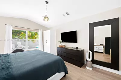 334 SW 194th Ave, Pembroke Pines, FL 33029 - Photo 13