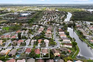 334 SW 194th Ave, Pembroke Pines, FL 33029 - Photo 23