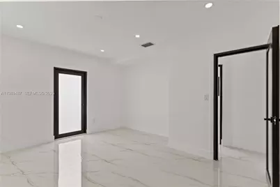 921 W 50th Pl, Hialeah, FL 33012 - Photo 33