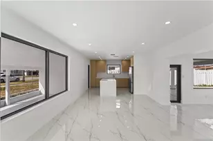 921 W 50th Pl, Hialeah, FL 33012 - Photo 5