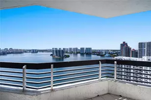 19101 NE 36th Ct, Aventura, FL 33180 - Photo 5