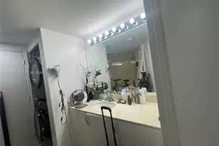 1750 N Bayshore Dr, Miami, FL 33132 - Photo 43