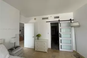 1750 N Bayshore Dr, Miami, FL 33132 - Photo 19