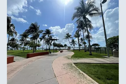 1750 N Bayshore Dr #2814, Miami, FL 33132 - Photo 23