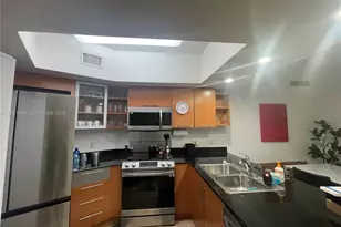 1750 N Bayshore Dr, Miami, FL 33132 - Photo 25