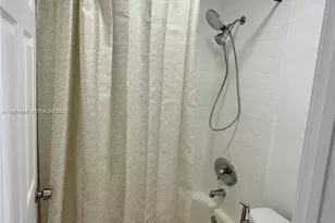 1559 Michigan Ave, Miami Beach, FL 33139 - Photo 17