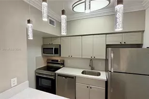 1559 Michigan Ave, Miami Beach, FL 33139 - Photo 7