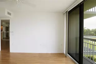 2761 Village Blvd, West Palm Beach, FL 33409 - Photo 11