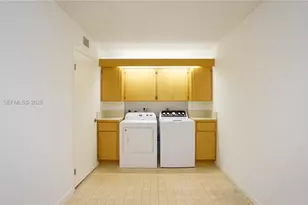 2761 Village Blvd, West Palm Beach, FL 33409 - Photo 15