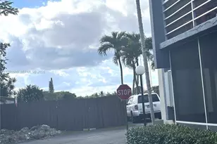 8794 SW 12th St, Miami, FL 33174 - Photo 5