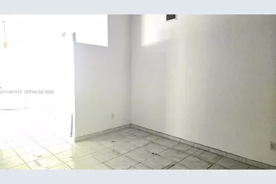 15153 NW 89th Pl, Miami Lakes, FL 33018 - Photo 11