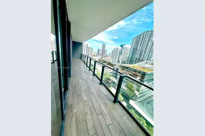 88 SW 7th St #2005, Miami, FL 33130 - Photo 5