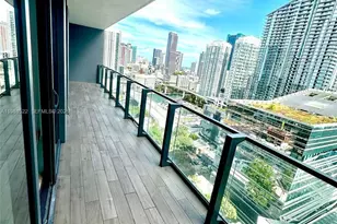 88 SW 7th St, Miami, FL 33130 - Photo 5